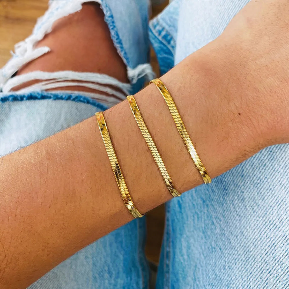 Collier à chevrons en acier inoxydable 