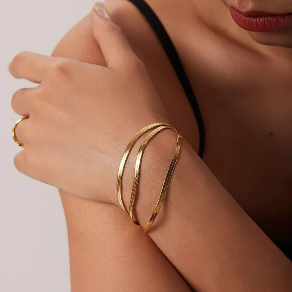 Collier à chevrons en acier inoxydable 